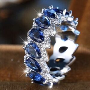 💙🩶NEW💙🩶 ELEGANT!! BLUE CZ Waterdrop Infinity Ring in SILVER Plating